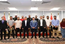 صورة بينهم كهربا والبدري.. وزير الرياضة يستقبل الرياضيين العائدين من ليبيا