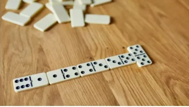صورة لكل لعبة حكاية.. ما أصل “الدومينو”؟