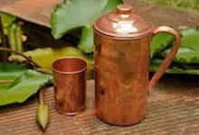 صورة ماذا يحدث لـ الكلى عند شرب الماء من زجاجات النحاس؟.. مفاجأة