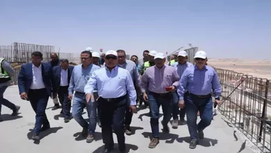 صورة كامل الوزير يفتتح مصنع “جولدن افينيو” لإنتاج الملابس الجاهزة بالمنيا