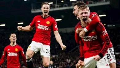 صورة موعد مباراة مانشستر يونايتد وأستون فيلا في الدوري الإنجليزي والقنوات ا
