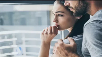صورة دراسة: الاكتئاب قد ينتقل بين الأزواج عبر بكتيريا الفم