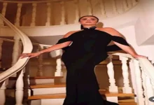 صورة ياسمين عبد العزيز تخطف الأنظار بالأسود الملكي.. كيف اختارت إطلالتها؟ (