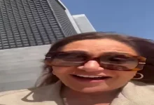 صورة بالفيديو.. ليلى علوي تحتفل بتخرج ابنها خالد والجمهور يعلق