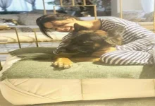 صورة منة فضالي تنشر صورا مع كلبها..وتعلق: “الحب الحقيقي والوفاء اللي من القلب”