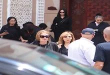 صورة ” ربنا يصبرك ويخليلك بنتك” فيفي عبده ووائل جسار يواسيان كارول سماحة بعد وفاة زوجها