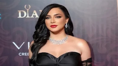 صورة بعد رفع العقوبات الأمريكية.. سلاف فواخرجي: “مبارك لسوريا.. كل الخير لبلادي”