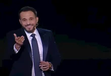 صورة في ليلة التتويج بالدوري الإنجليزي.. يوسف الشريف يحتفل بـ محمد صلاح