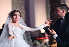 صورة “فرحة ورقص وغناء”.. 50 صورة لنجوم الفن “متجمعين” في حفل زفاف رنا رئيس (ألبوم كامل)