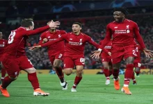 صورة هداف الفريق.. ماذا حدث لحامل كرات واقعة “أوريجي” ضد برشلونة في دوري الأبطال؟