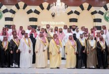 صورة عبدالعزيز بن سعود يلتقي متقاعدي قطاعات الداخلية بالمدينة المنورة  أخبار السعودية
