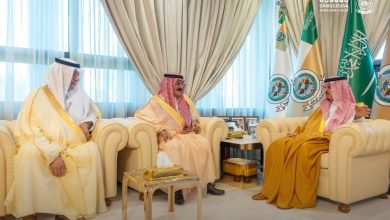 صورة نائب وزير الحرس الوطني يستقبل عدداً من أمراء الأفواج  أخبار السعودية