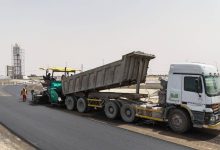صورة الخفجي: الانتهاء من أعمال التسوية الترابية والبدء بسفلتة مشروع ازدواجي طريق مكة الرابط بطريق الملك سلمان  أخبار السعودية