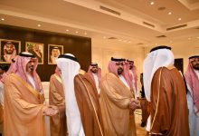 صورة محمد بن عبدالعزيز يستقبل أهالي جازان المهنئين بتعيينه أميراً للمنطقة  أخبار السعودية