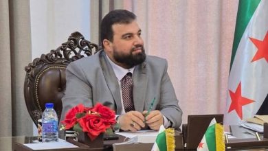 صورة مسلحون يحتجزون مسؤولاً سورياً للإفراج عن «لص سيارات»!  أخبار السعودية