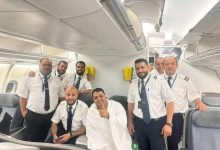 صورة «ماني طاير حتى تجيبوا عامر».. ليبي يجبر طائرة على العودة مرتين لاصطحابه !  أخبار السعودية