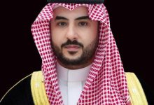 صورة وزير الدفاع يصل إلى العاصمة البريطانية في زيارة رسمية  أخبار السعودية