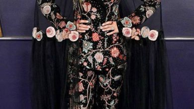 صورة ليلة من التألق والجدل.. أبرز إطلالات النجمات في AMAs هذا العام  أخبار السعودية