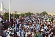 صورة عشرات آلاف الموريتانيين يشاركون في مسيرة منددة بالحرب في غزة
