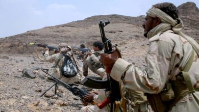 صورة اندلاع مواجهات مسلحة عنيفة بين قوات الإنتقالي وعناصر حوثية حاولت التقدم جنوبًا في جبهة يافع بلحج