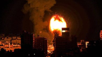 صورة | مصادر فلسطينية: 17 شهيدًا بينهم أطفال في قصف عنيف على خان يونس جنوبي قطاع غزة