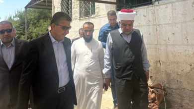 صورة | وزير الأوقاف يعزي بوفاة 4 أشقاء في حريق سكن تابع لأحد المساجد في عمان