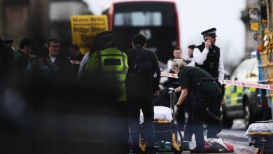 صورة | الشرطة البريطانية: القبض على 5 أشخاص للاشتباه بتورطهم في جرائم إرهابية