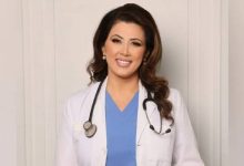 صورة | ترمب يسحب ترشيح الدكتورة الأردنية الأصل جانيت نيشيوات من منصب جراح عام الولايات المتحدة