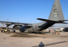 صورة | منظمة إنسانية ماليزية تؤكد زيف ادعاءات تقاضي الأردن أموالا مقابل الإنزالات الجوية لغزة