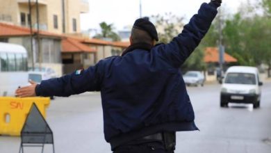 صورة | مطاردة بين باصات “خصوصي” تقل طالبات تثير الذعر في طبربور.. والأمن يضبط المتورطين