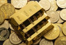 صورة | الذهب يفقد 2% من قيمته وسعر الأوقية يهبط إلى 3261 دولارًا