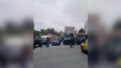 صورة | تواجد أمني أمام جامعة البلقاء بعد إصابة شاب طعنا خلال مشاجرة