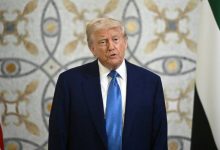 صورة | تحقيق في “تهديد” باغتيال ترمب من المدير السابق للـ”FBI”