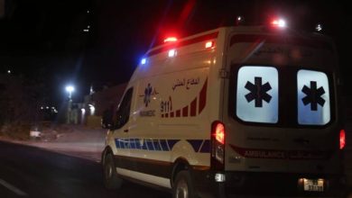صورة | 8 إصابات بحادث تصادم بين تريلا وحافلة ركاب في المفرق