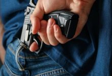 صورة | الأمن العام: التحقيق بمقتل شخص بمحافظة مادبا إثر إصابته بعيارات نارية وإصابة زوجته
