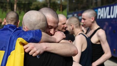 صورة | فيديو.. بدء أولى مراحل تبادل الأسرى بين روسيا وأوكرانيا تشمل 390 شخصاً لكل طرف