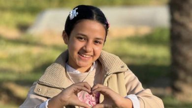 صورة | استشهاد يقين حماد أصغر ناشطة في قطاع غزة بقصف على دير البلح