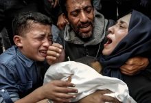 صورة | مأساة إنسانية.. طبيبة أطفال فلسطينية تفقد أبنائها التسعة بقصف الاحتلال على غزة