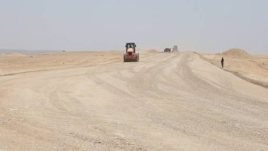 صورة | وزير الأشغال يتفقد مشروعي طريقي المدينة الرياضية الجديدة والموقرالأزرق