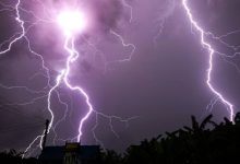 صورة | عاصفة غير مسبوقة تضرب الإسكندرية.. أمطار رعدية وثلوج وغرق طرقات وخسائر مادية