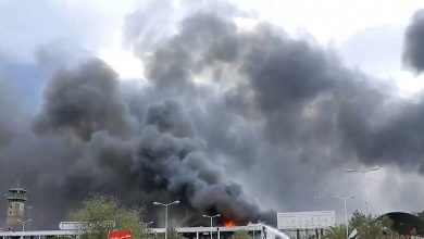 صورة ساعر: واشنطن لم تبلغنا بوقف قصفها للحوثيين