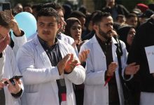 صورة أساتذة “فوج أبريل 2024” يحتجون ببني ملال بسبب تأخر صرف الأجور لأزيد من خمسة أشهر