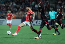 صورة أحرز “سوبر هاتريك”.. الفلسطيني وسام أبو علي أفضل لاعب بمباراة تتويج فريقه الأهلي المصري بطلا للدوري