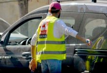 صورة جماعة الدار البيضاء تقنن منح رخص « حراس السيارات » وتفرض عليهم تسعيرة ولباسا موحدا