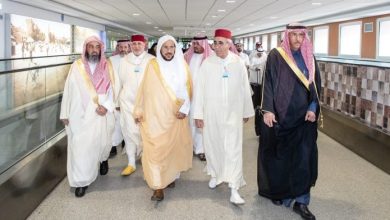 صورة وفد مغربي سعودي يستقبل وزير الشؤون الإسلامية والدعوة والإرشاد في مطار الدار البيضاء