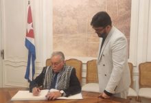 صورة بنعبد الله يحضى باستقبال حار في كوبا ويناقش تطورات القضية الفلسطينية والحصار الأمريكي على هافانا
