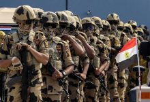 صورة أسلحة وذخائر ومعدات متطورة .. الجيش المصري يحبط مخططا كبيرا استهدف أمن البلاد
