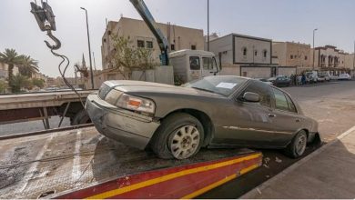 صورة سحب المركبات المهملة والتالفة بالمدينة المنورة ضمن جهود تحسين المشهد الحضري