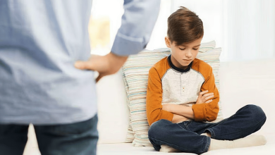صورة استشاري يحذر من أخطاء تربوية تدمر علاقة الآباء بالأبناء