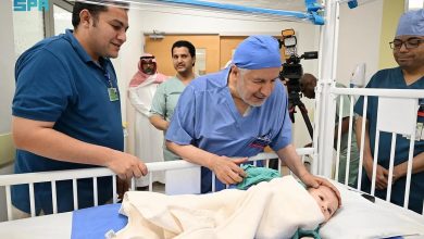 صورة إنفاذًا لتوجيهات القيادة.. بدء عملية فصل التوأم الطفيلي المصري محمد عبدالرحمن جمعة